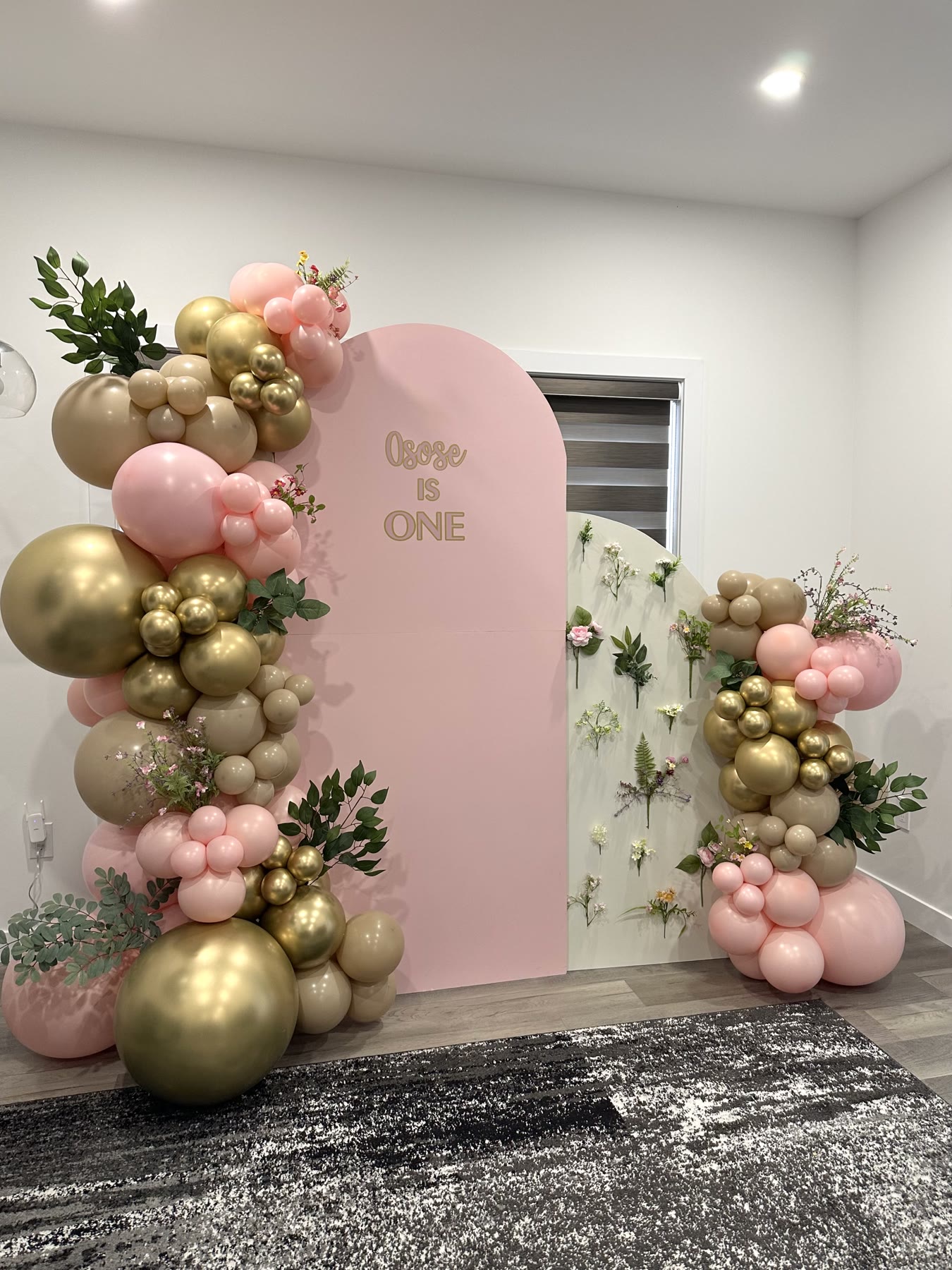 Backdrops balloon decor by Inflatable Decorations, Winnipeg